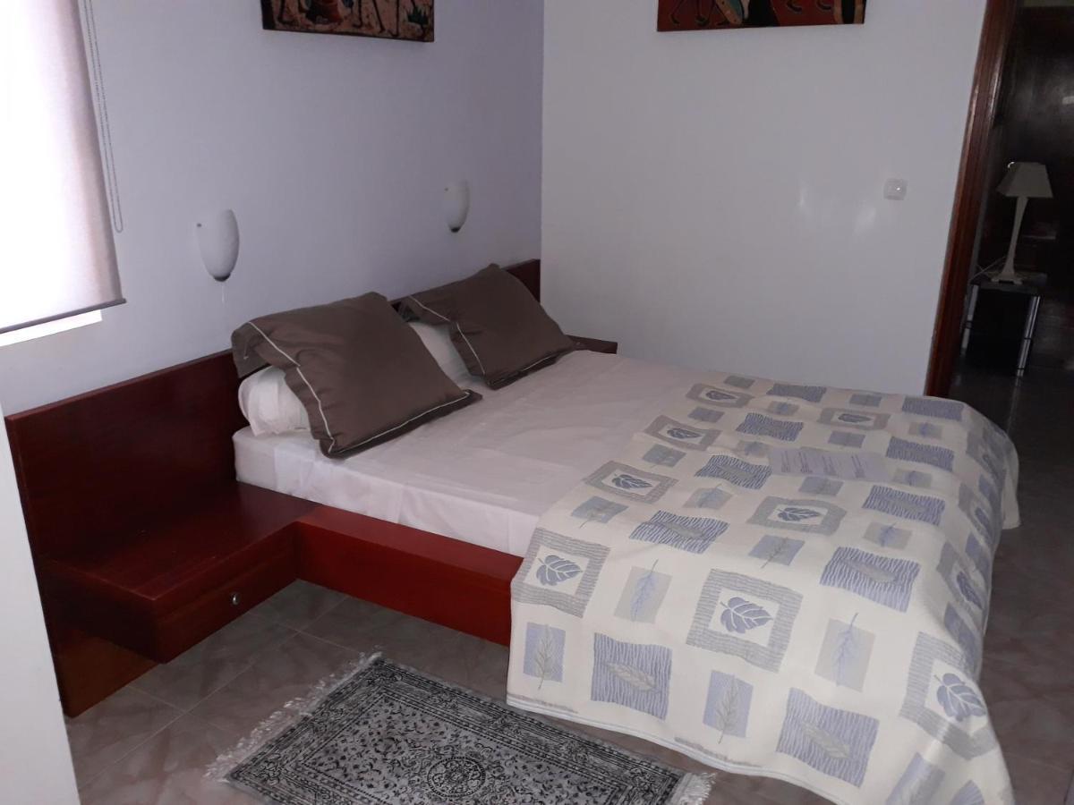 Bed and Breakfast Yria Residencial Porto Novo Exteriér fotografie
