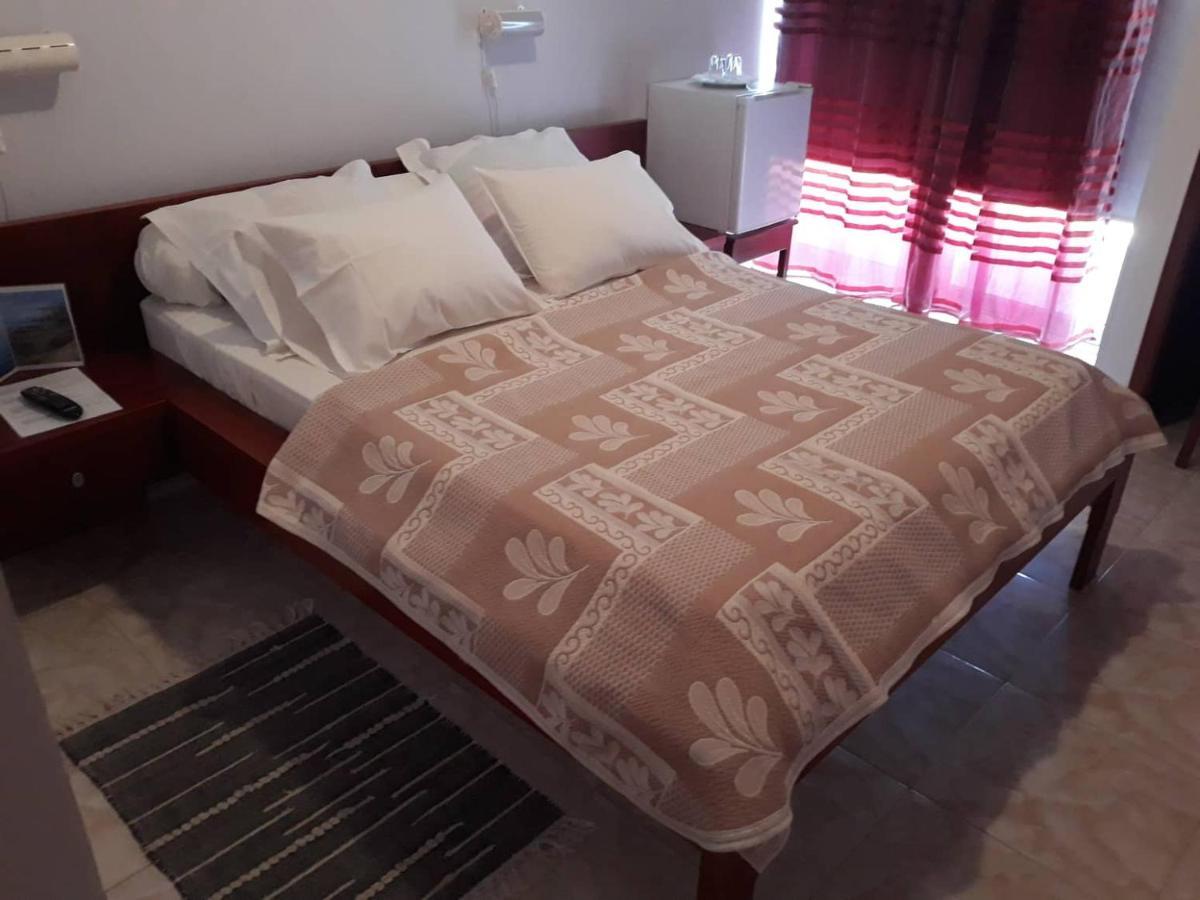 Bed and Breakfast Yria Residencial Porto Novo Exteriér fotografie
