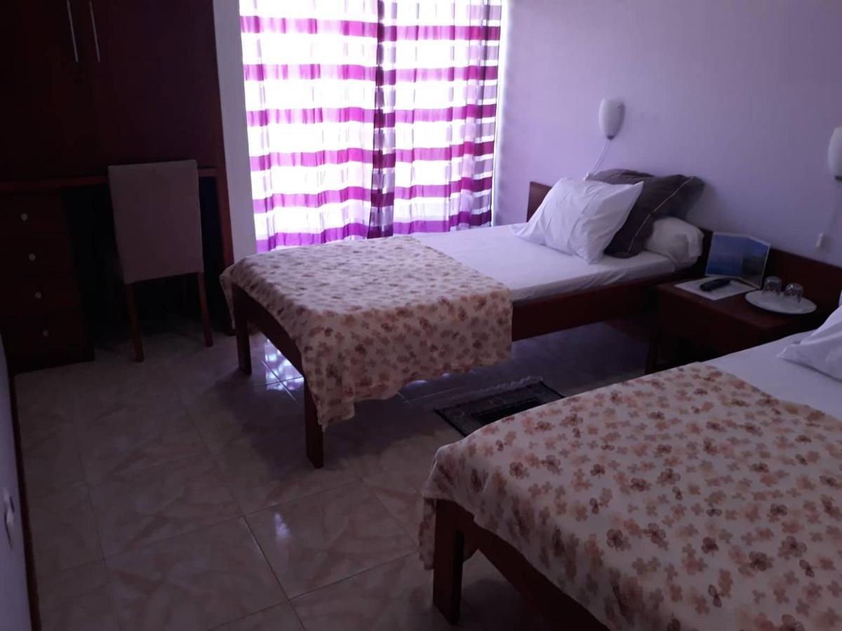 Bed and Breakfast Yria Residencial Porto Novo Exteriér fotografie