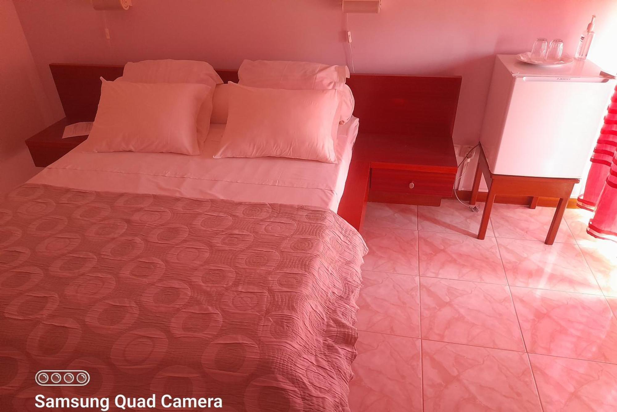 Bed and Breakfast Yria Residencial Porto Novo Pokoj fotografie